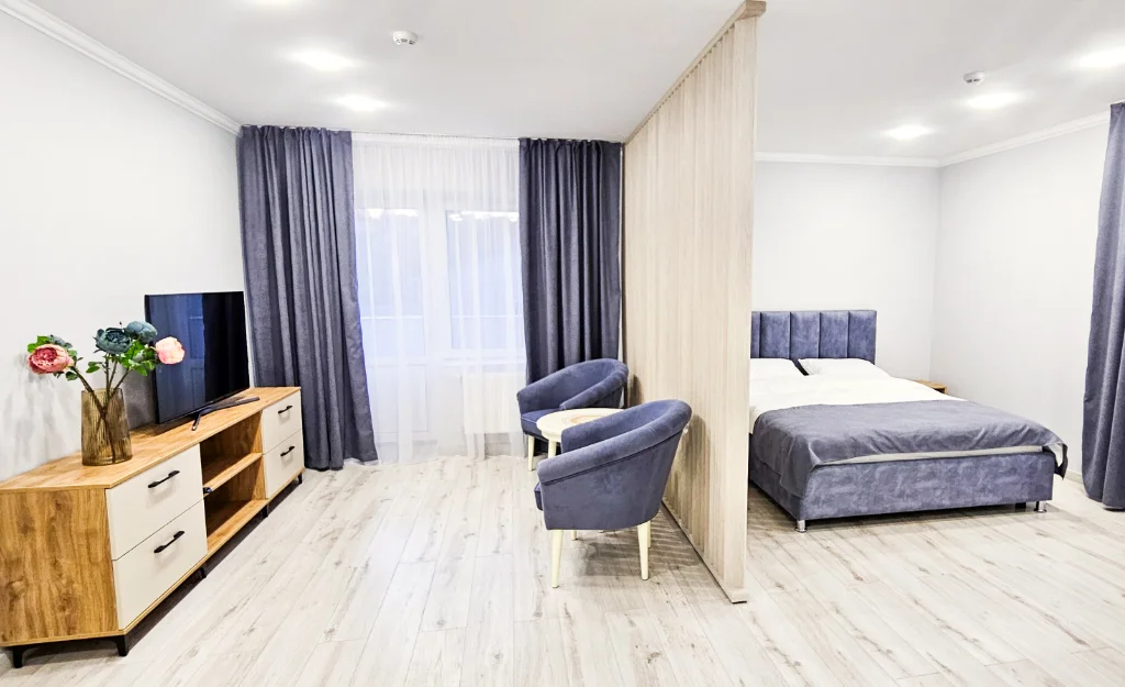 Two-Bedroom Apartment with Kitchen — image 1