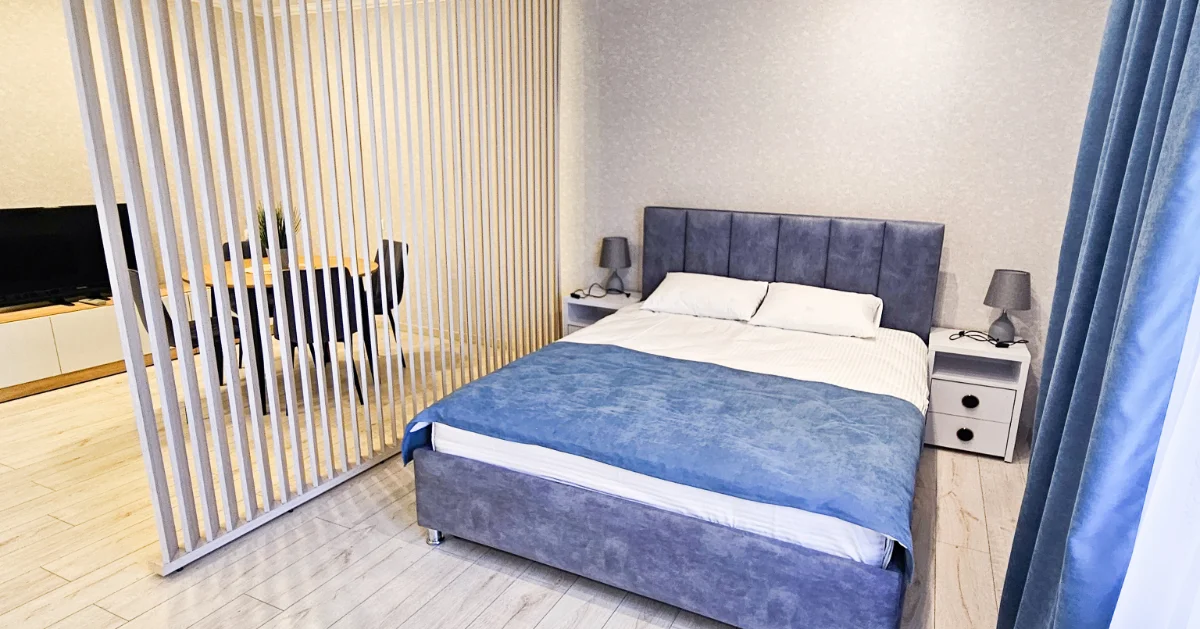 Two-Bedroom Apartment with Kitchen — image 3