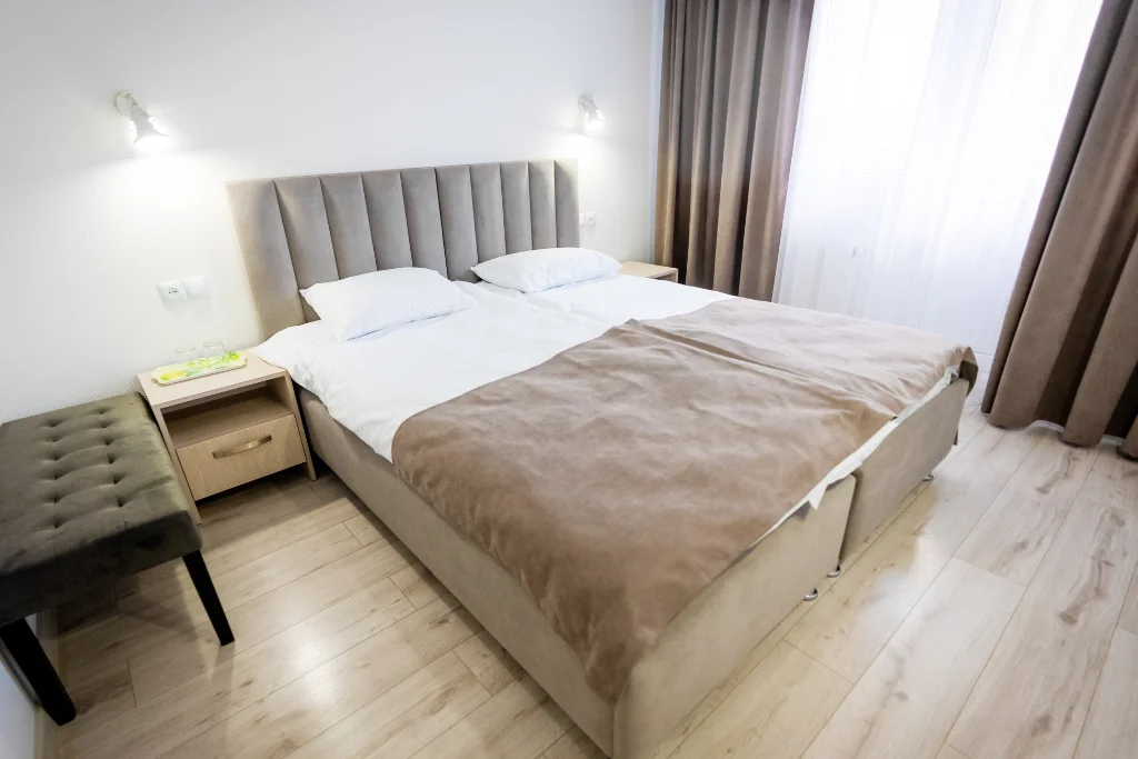 Triple Apartment — image 1