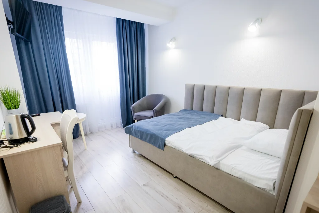 Triple Apartment — image 3